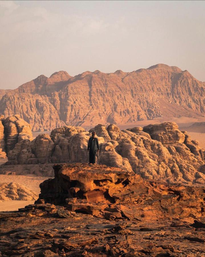 Friend Wadi Rum Esterno foto