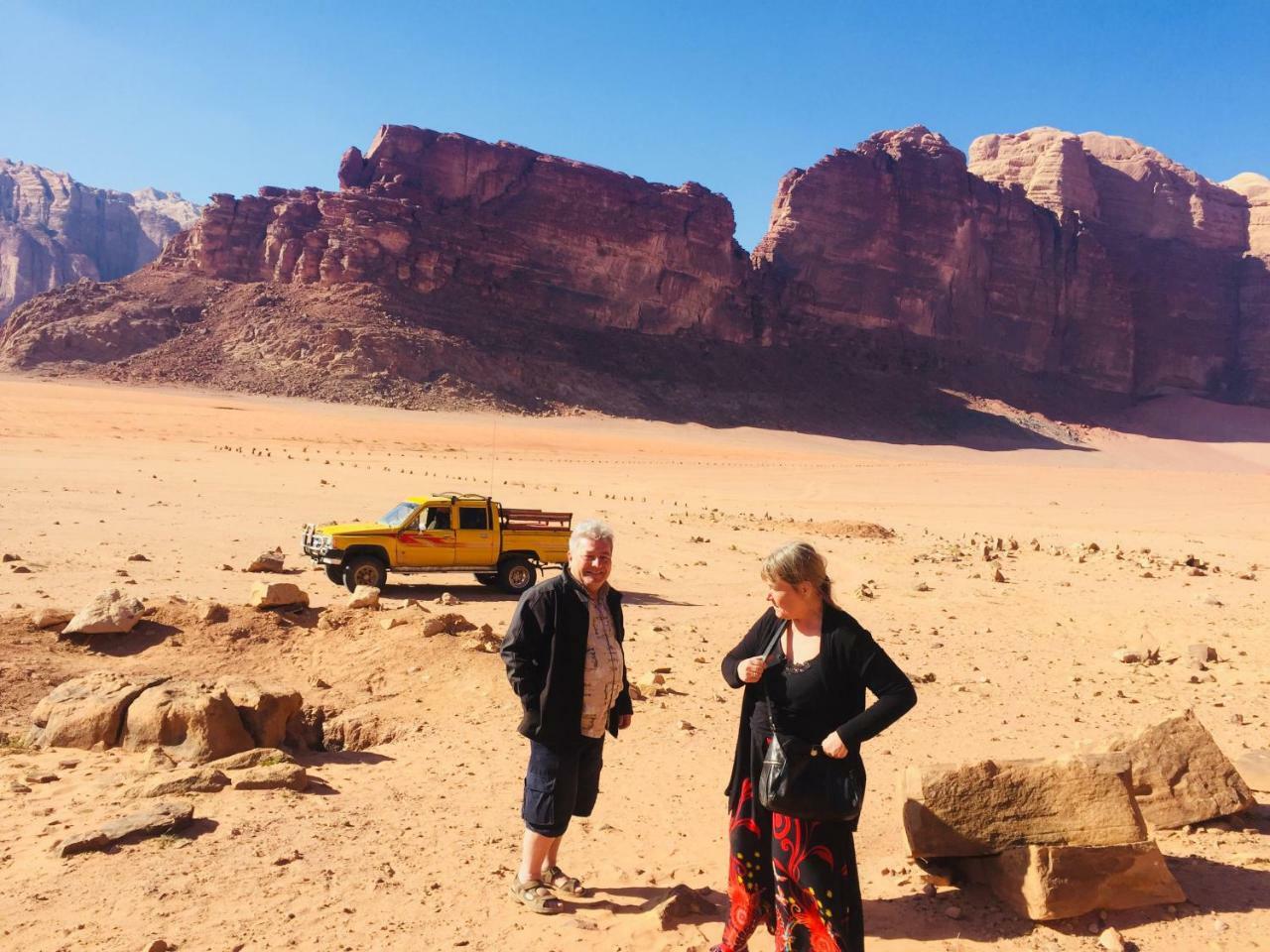 Friend Wadi Rum Esterno foto