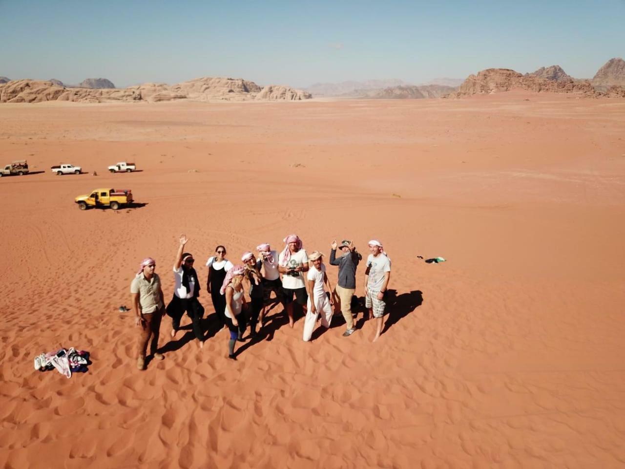 Friend Wadi Rum Esterno foto